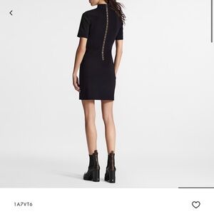 Lv Short-Sleeved High Neck Fitted Dress